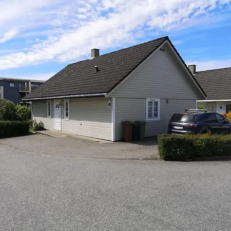 Koselig Hus Med 4 Soverom * Stavanger